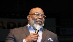T.D. Jakes At Transformation 2015