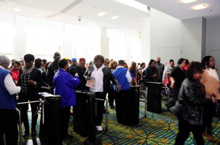 vWaiting to get inside Transformation Expo 2016