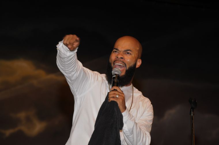 "You Deserve It" - JJ Hairston & Youthful Praise At Spirit Of Praise