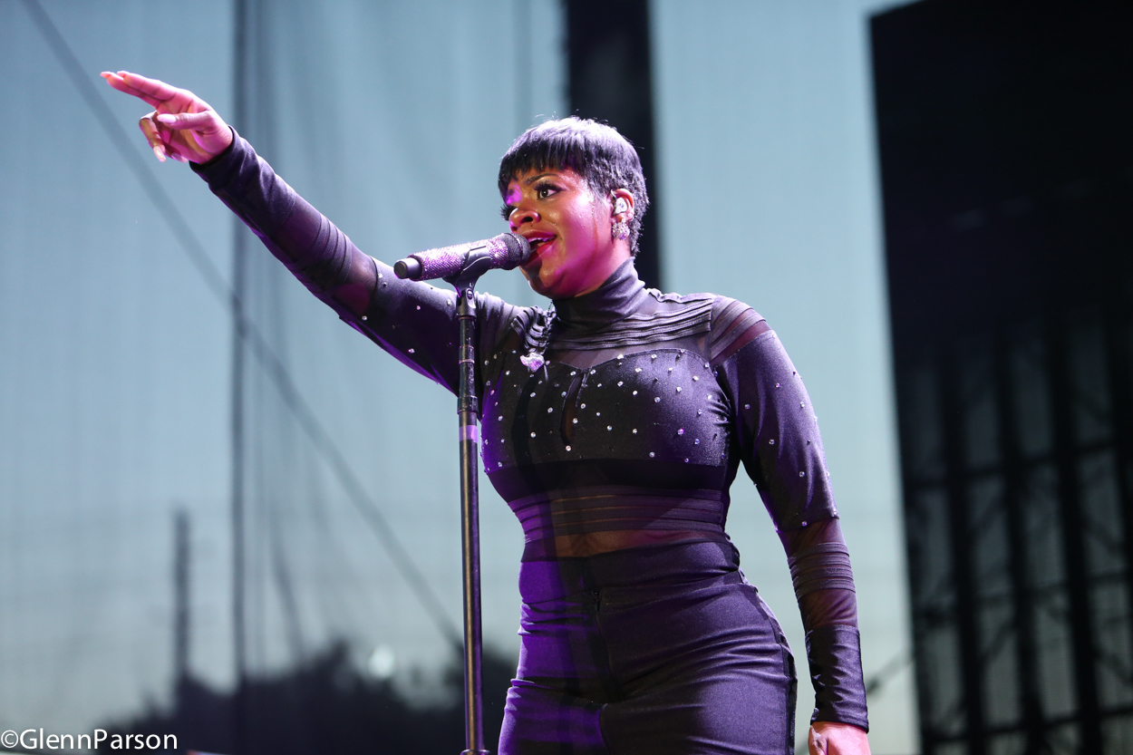 Maxwell and Fantasia Concert at Red Hat 2016