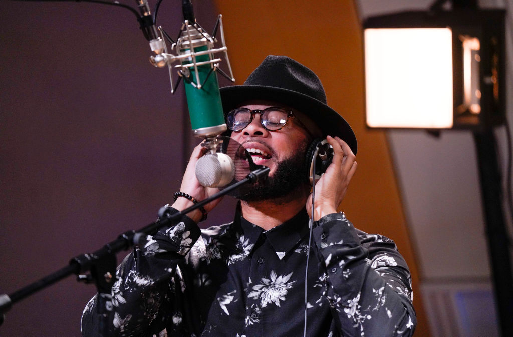 James Fortune Performs For SiriusXM Kirk Franklin's Praise