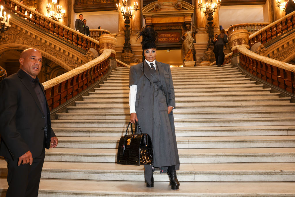 Thom Browne : Front Row - Paris Fashion Week - Womenswear Spring/Summer 2023