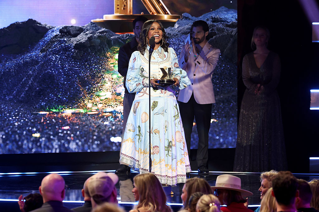 CeCe Winans Builds Global Legacy With More Than This World Tour