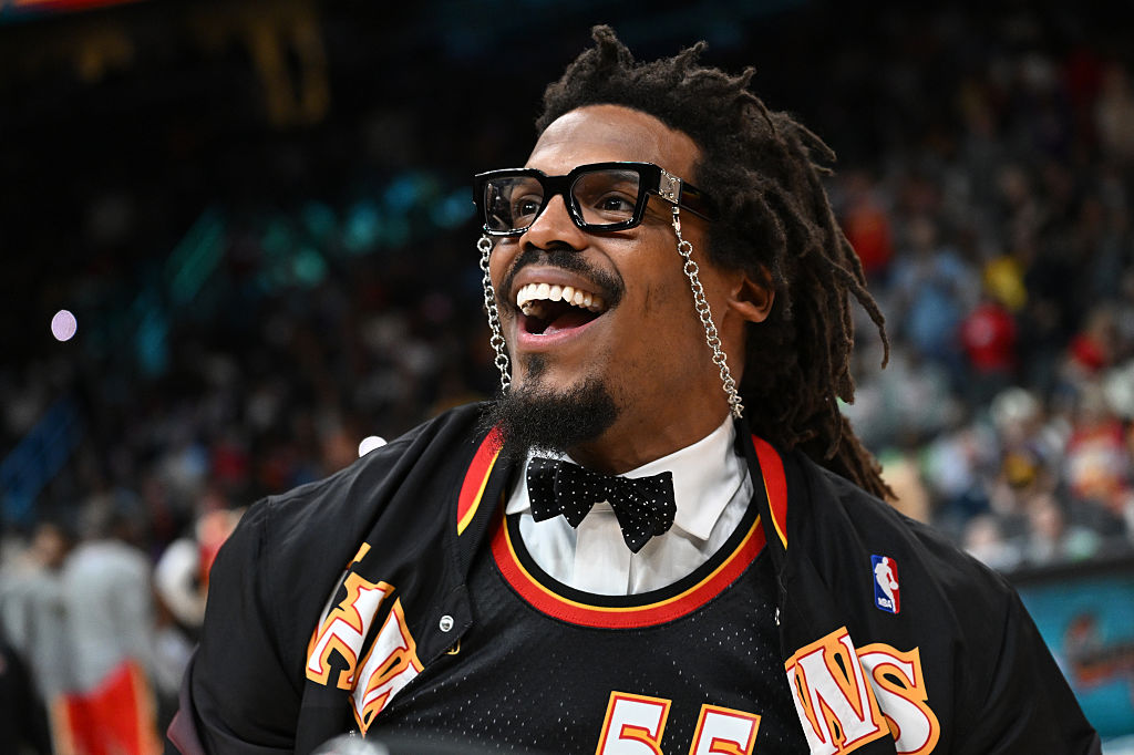 Celebrities Attend Los Angeles Lakers v Atlanta Hawks