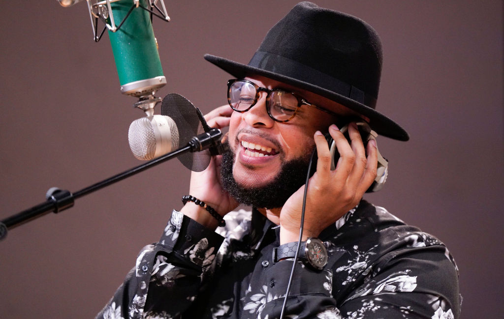 James Fortune Performs For SiriusXM Kirk Franklin's Praise